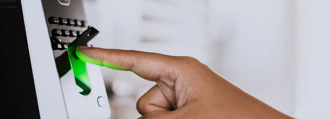 Smart Gate Locks with Remote Access Features in Pinecrest, FL